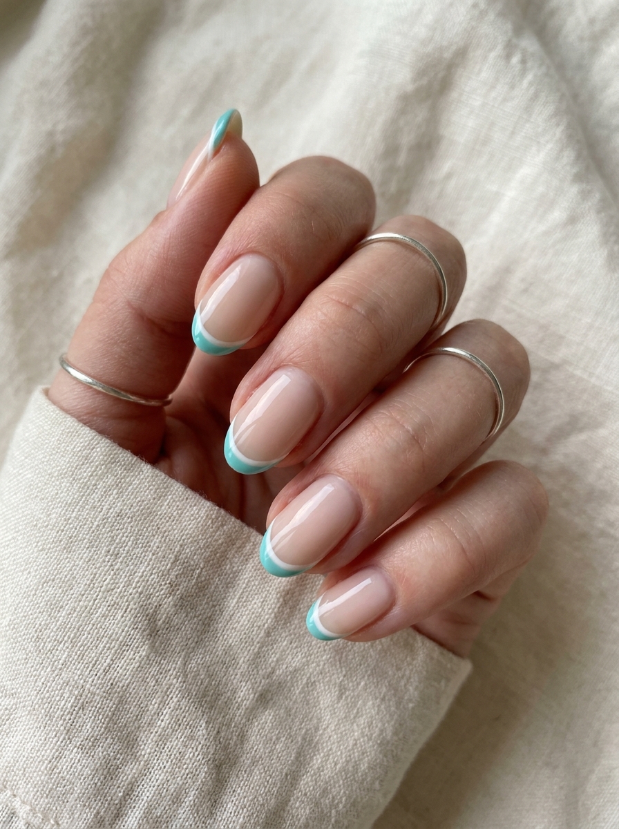Turquoise Double French Nails als Turquoise French Nails Inspiration 2026